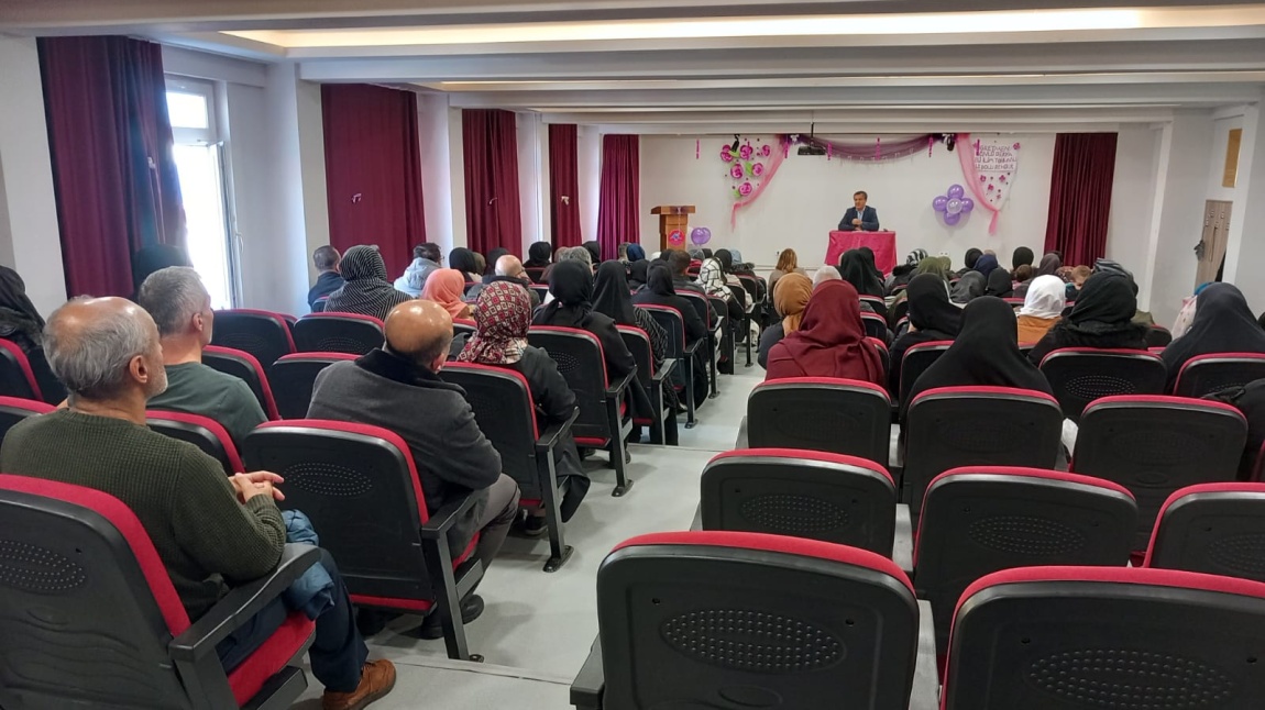 VELİ TOPLANTISI